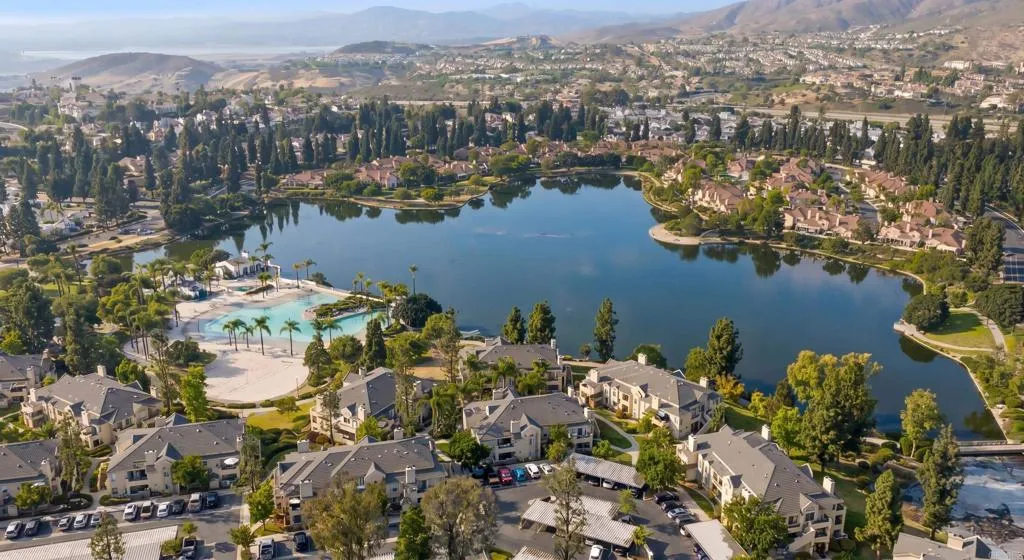 https://cdn.realtyfeed.com/cdn/127/306772652/54f658b98712f0289817f4368c6b4f51.webp