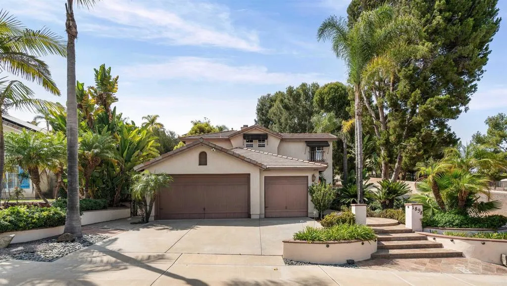 https://cdn.realtyfeed.com/cdn/127/306772652/856f4d6478fff001363128393b47ff2b.webp