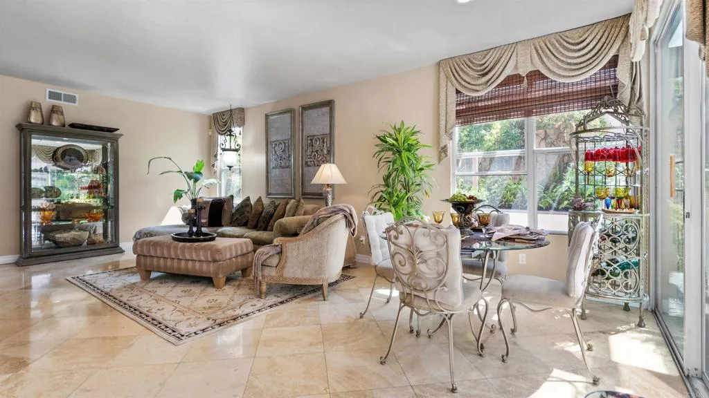https://cdn.realtyfeed.com/cdn/127/306772652/c0ef47e79e84ef450cb889f85a29fee3.webp