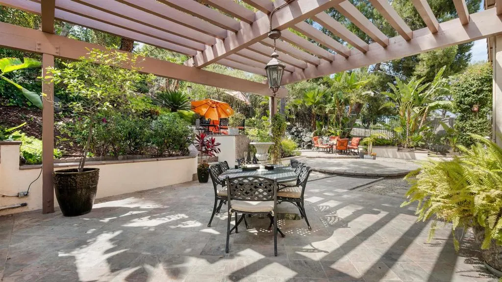 https://cdn.realtyfeed.com/cdn/127/306772652/c88323072478f176da5b6a2644f90ada.webp