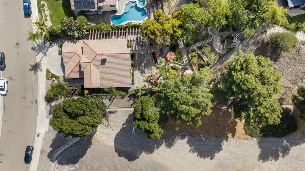 https://cdn.realtyfeed.com/cdn/127/306772652/da9e28b381b6f8533ff995b8651aaf2b.webp