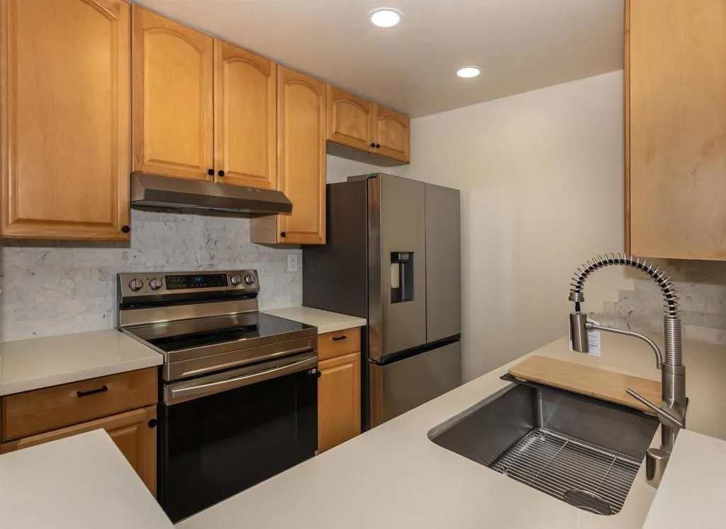 https://cdn.realtyfeed.com/cdn/127/306772729/1b0b8bf80f0cc0691243979cced1d80a.webp