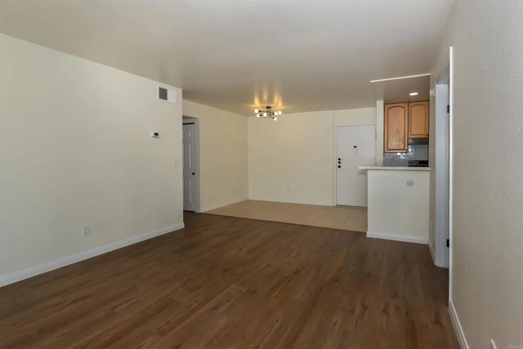 https://cdn.realtyfeed.com/cdn/127/306772729/21130131083ce3cf50a9017764de94bd.webp