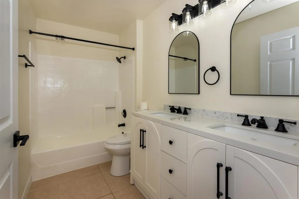 https://cdn.realtyfeed.com/cdn/127/306772729/3fcbadb3ed348b084581152c0ef9063b.webp
