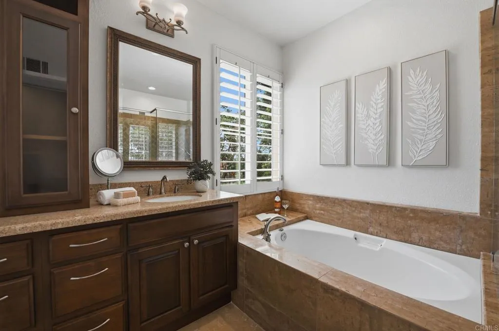 https://cdn.realtyfeed.com/cdn/127/306772802/139428103c92998aa371cf09b9a1fc3e.webp
