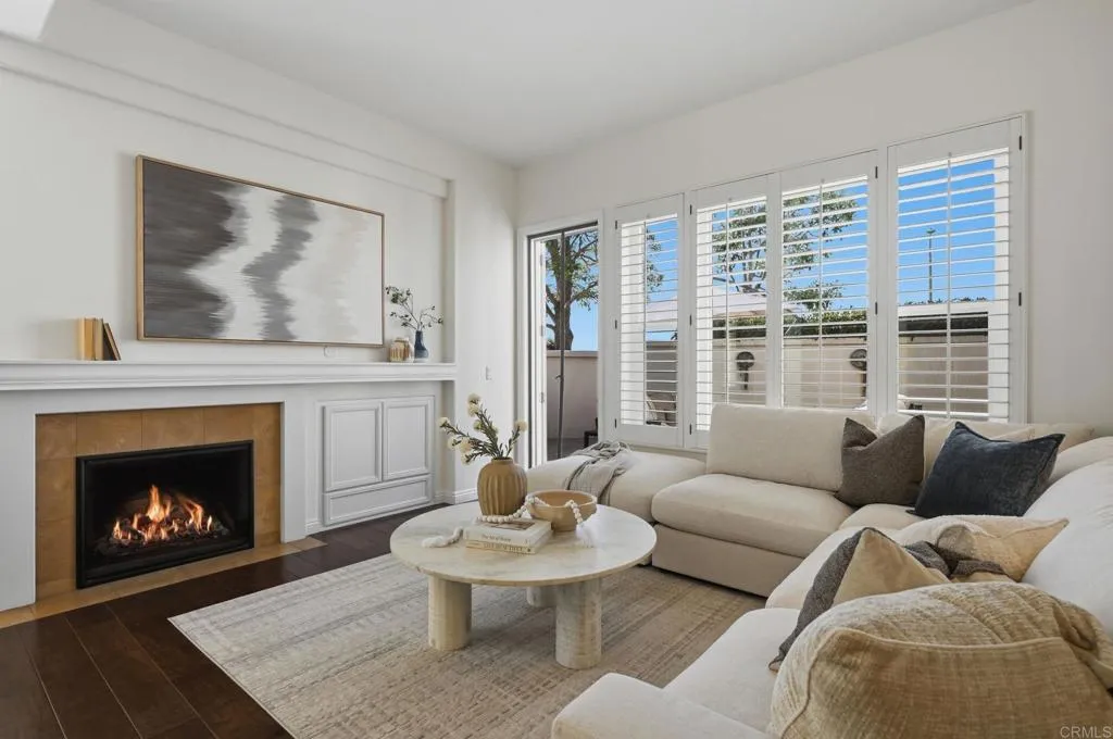 https://cdn.realtyfeed.com/cdn/127/306772802/7bcf10c82133e0764f6a81f8a27d8adb.webp