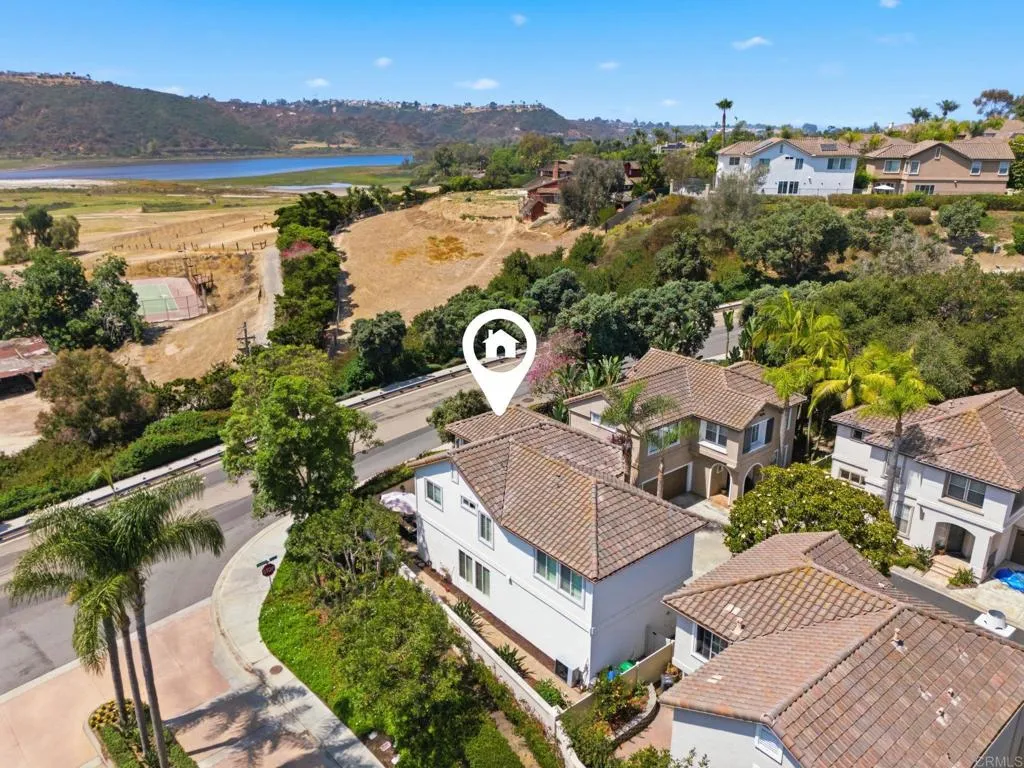 https://cdn.realtyfeed.com/cdn/127/306772802/877b15e0249e6460cf888832fbb52e67.webp