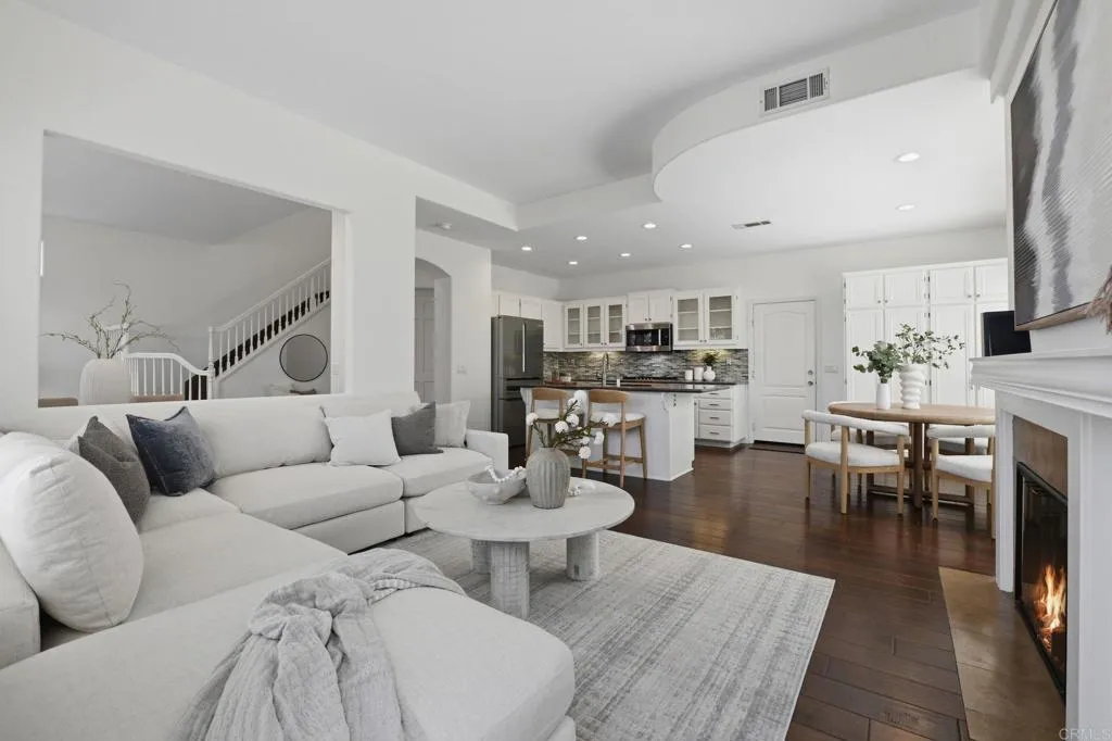 https://cdn.realtyfeed.com/cdn/127/306772802/c219b88aae073de583dcddaa2e937269.webp