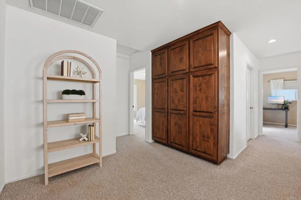 https://cdn.realtyfeed.com/cdn/127/306772802/c3bb334cb7970dc5008e224d9e57177a.webp