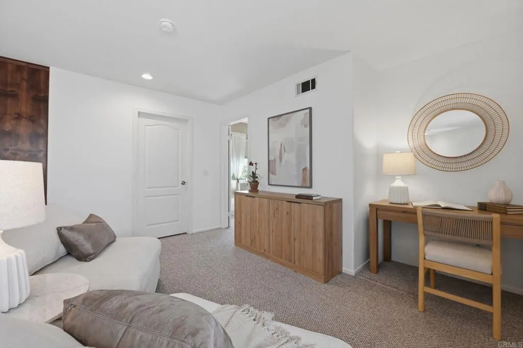 https://cdn.realtyfeed.com/cdn/127/306772802/eb3c07bd03f899e91e203be137fb48d7.webp