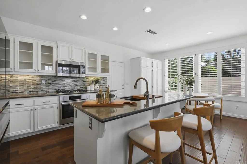 https://cdn.realtyfeed.com/cdn/127/306772802/f092b4553ebdef74fe8b4b40b9cd0177.webp