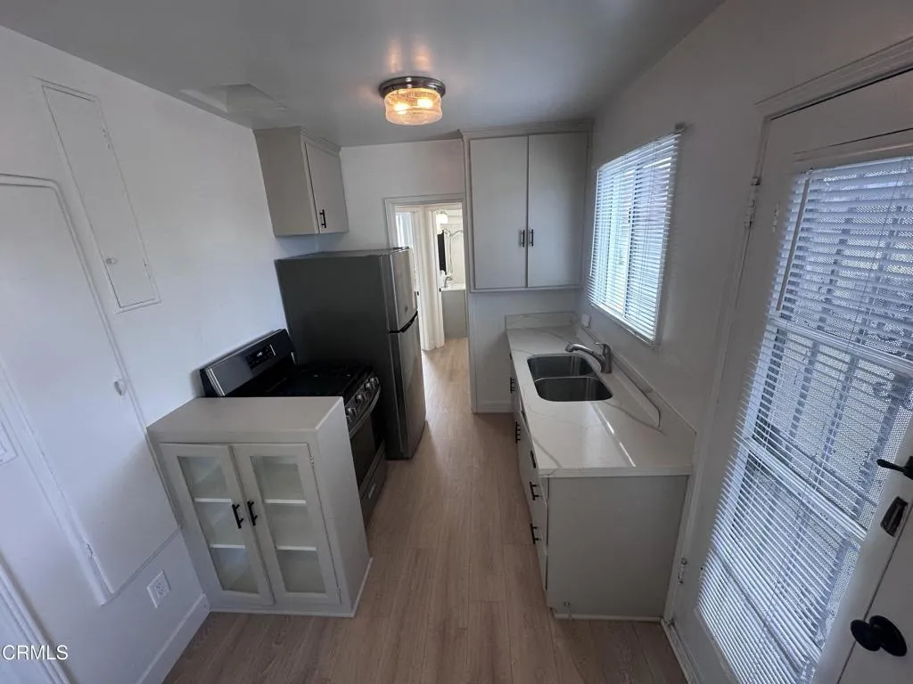 1424 E Wilson Avenue Unit C, Glendale, CA 91206 - Photo 2 of 6, Glendale, CA