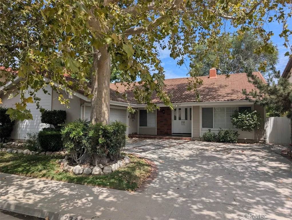 Valencia, CA 91355