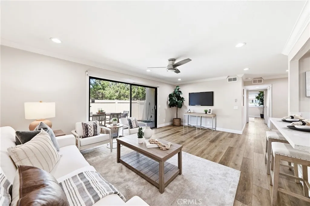 13624 La Jolla Circle Unit C, La Mirada, CA 90638 - Main photo, La Mirada, CA