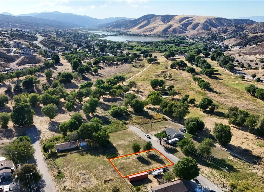 Lake Hughes, CA 93532