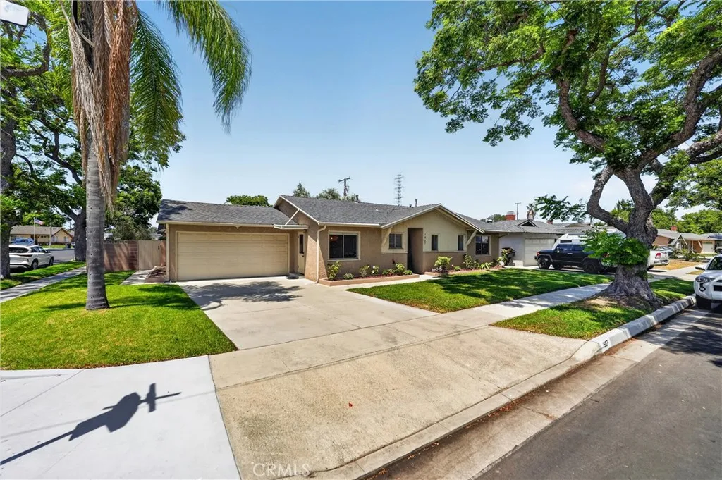 1587 W Kimberly Avenue, Anaheim, CA 92802 - Photo 3 of 49, Anaheim, CA