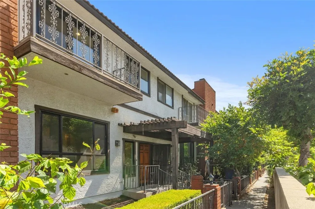 420 S Alhambra Avenue Unit C, Monterey Park, CA 91755 - Main photo, Monterey Park, CA