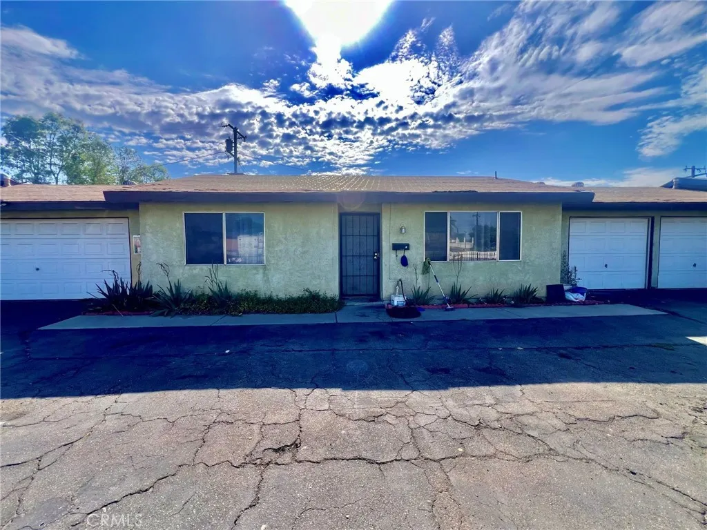 17352 Valencia, Fontana, CA 92335 - Photo 2 of 15, Fontana, CA
