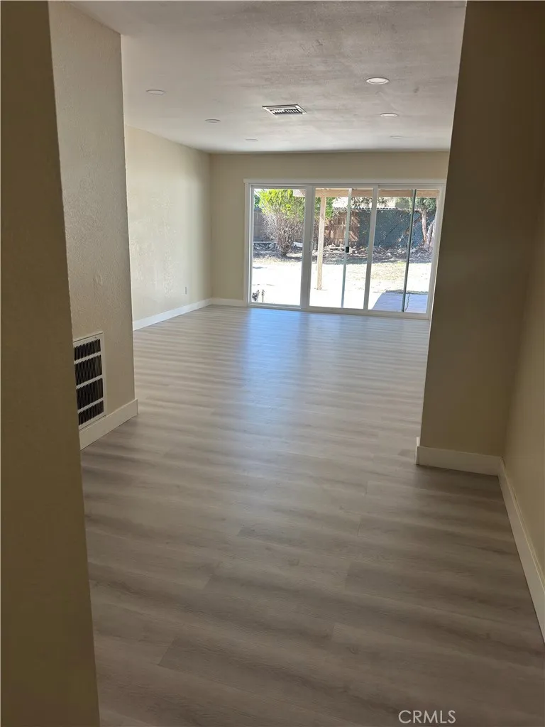 17424 Seville Court, Fontana, CA 92335 - Photo 3 of 15, Fontana, CA