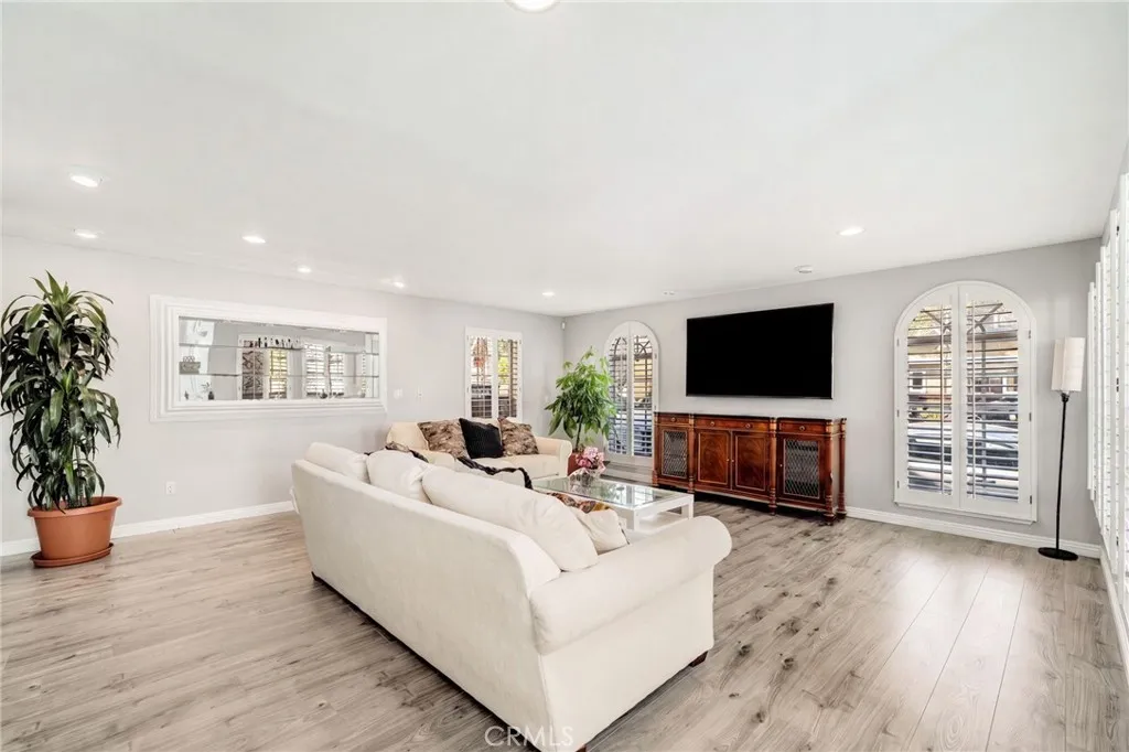 6020 E Ocean Boulevard, Long Beach, CA 90803 - Photo 5 of 35, Long Beach, CA