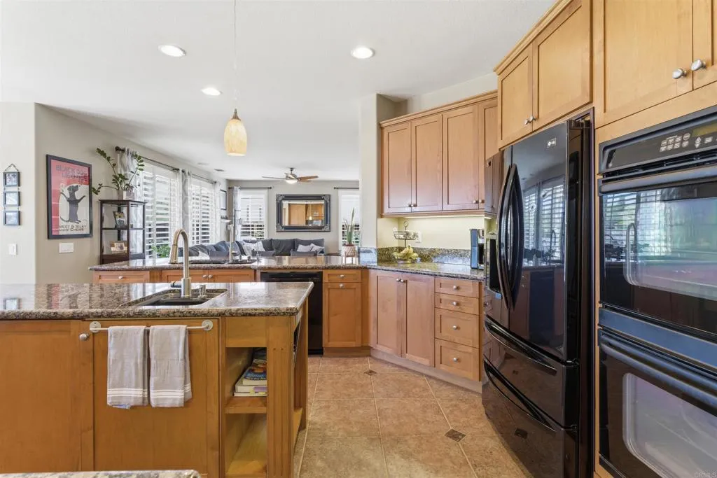 https://cdn.realtyfeed.com/cdn/127/306772936/25677b2eb47a7adb3390b400d995765e.webp