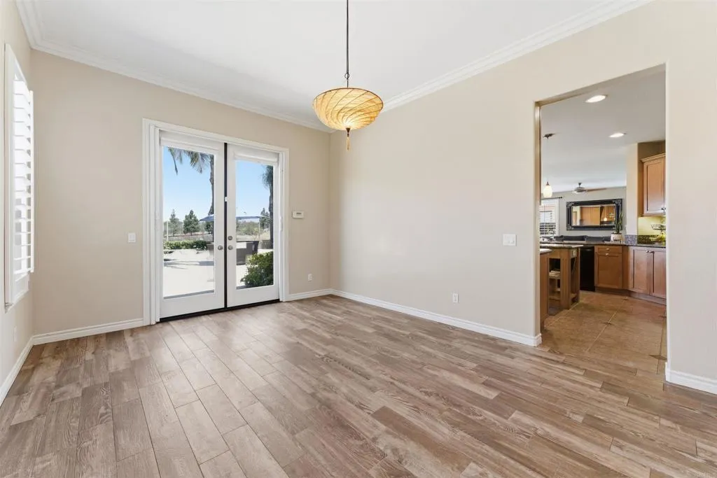 https://cdn.realtyfeed.com/cdn/127/306772936/8fe6b0a19fba2d82f24f823cda5eecf9.webp