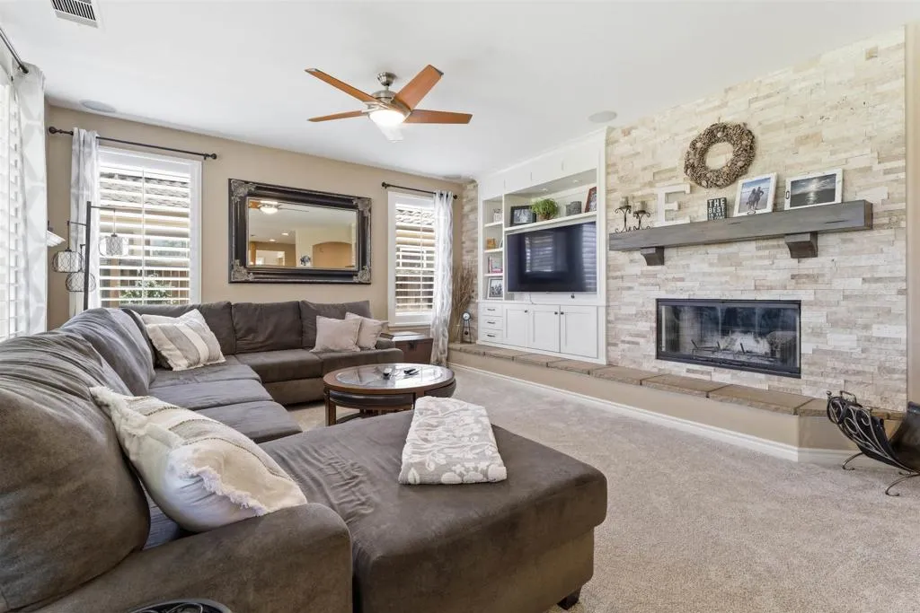 https://cdn.realtyfeed.com/cdn/127/306772936/96260ee6e53585f9e7b034bbd61d1156.webp