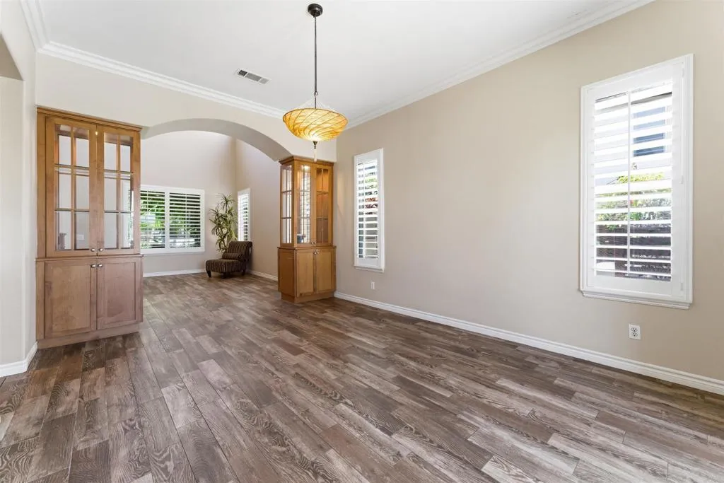 https://cdn.realtyfeed.com/cdn/127/306772936/9cc334280bffcb0e27fec81e86a03310.webp