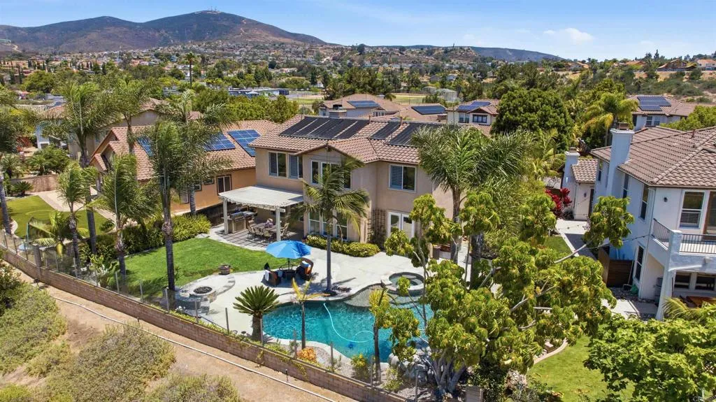 https://cdn.realtyfeed.com/cdn/127/306772936/f548583cc13f6be66446be4c4c92aa25.webp