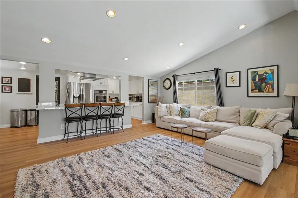 5706 Comanche, Woodland Hills, CA 91367 - Photo 3 of 40, Woodland Hills, CA
