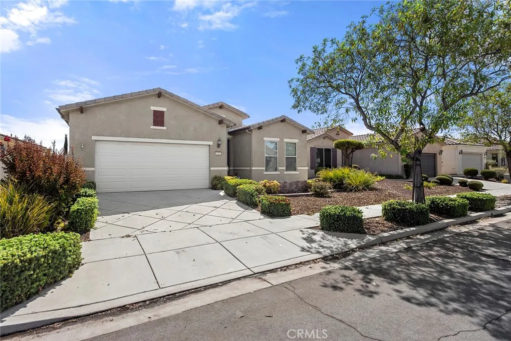 1410 Corte Alamonte, Hemet, CA 92545 - Photo 3 of 37, Hemet, CA