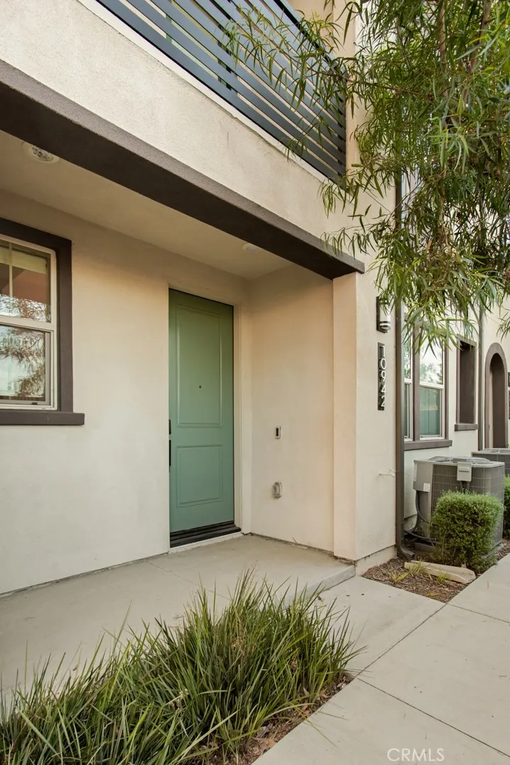 10942 Champions Lane, Cypress, CA 90720 - Photo 4 of 36, Cypress, CA