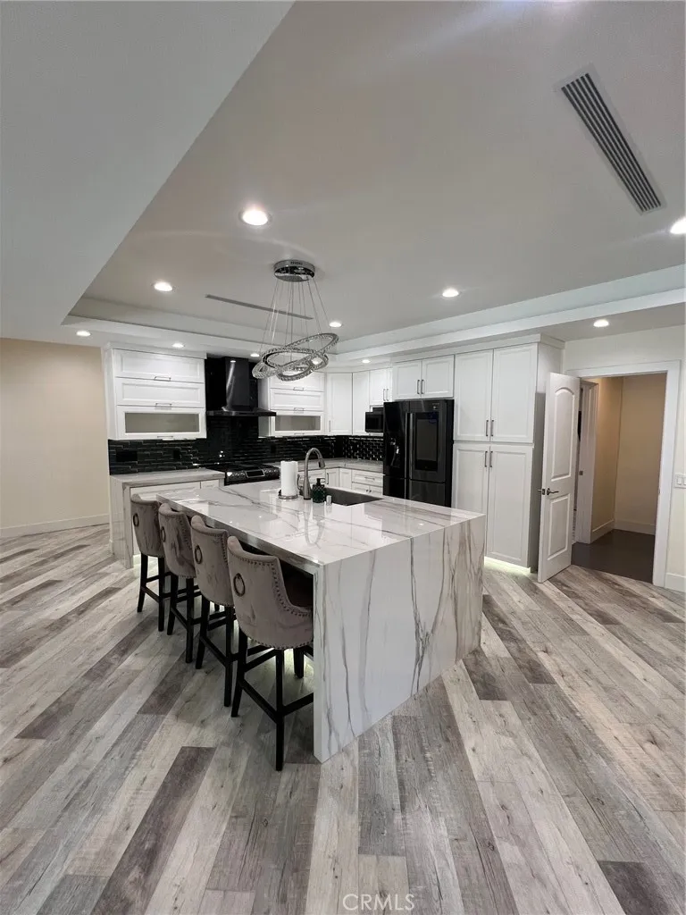 Northridge, CA 91325