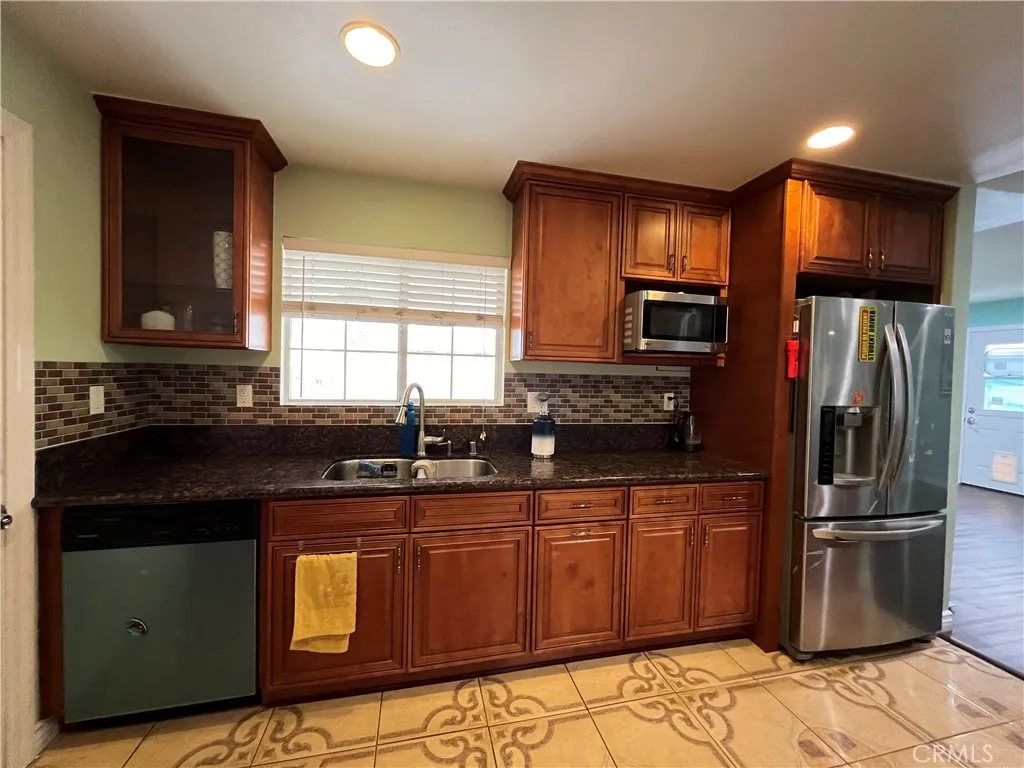 Saugus, CA 91350