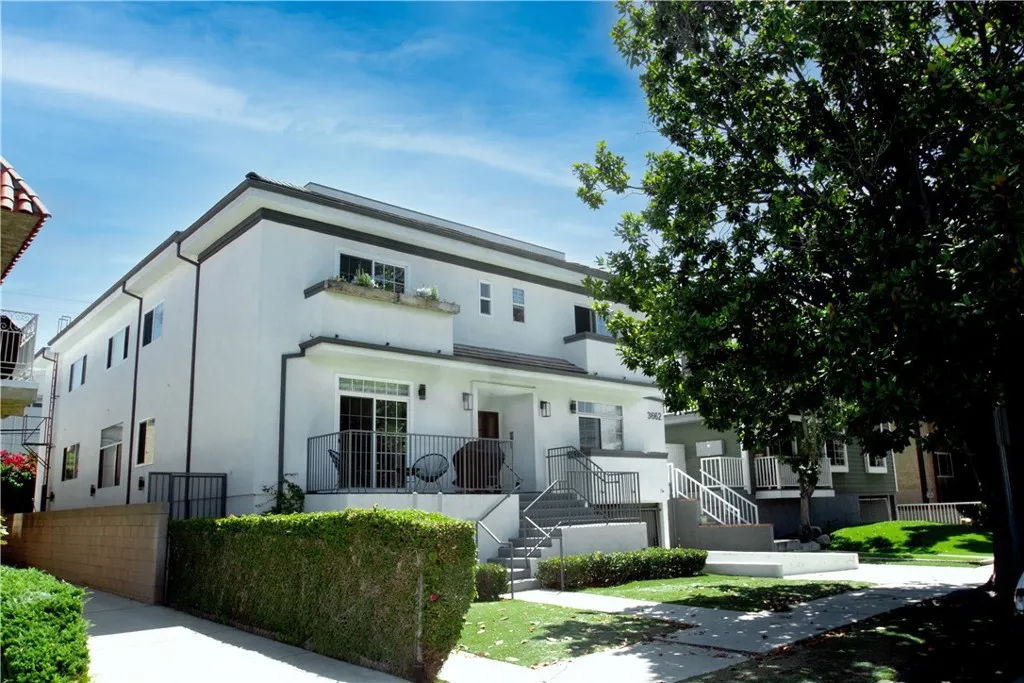 Los Angeles, CA 90034