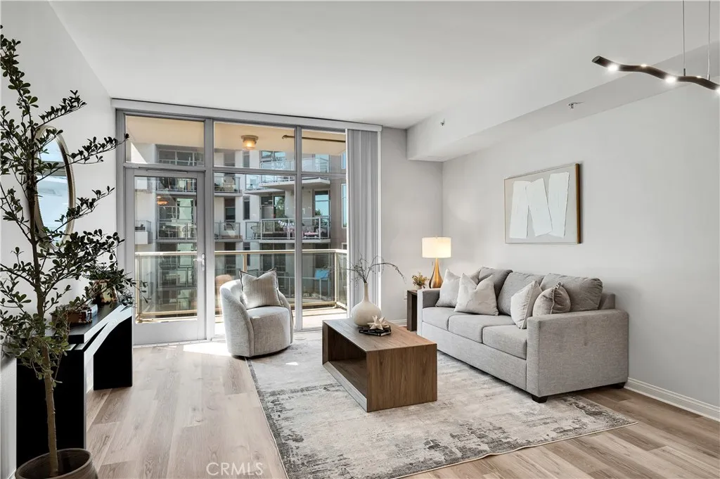 Photo #2: SW26158716 Listing: Photo #2