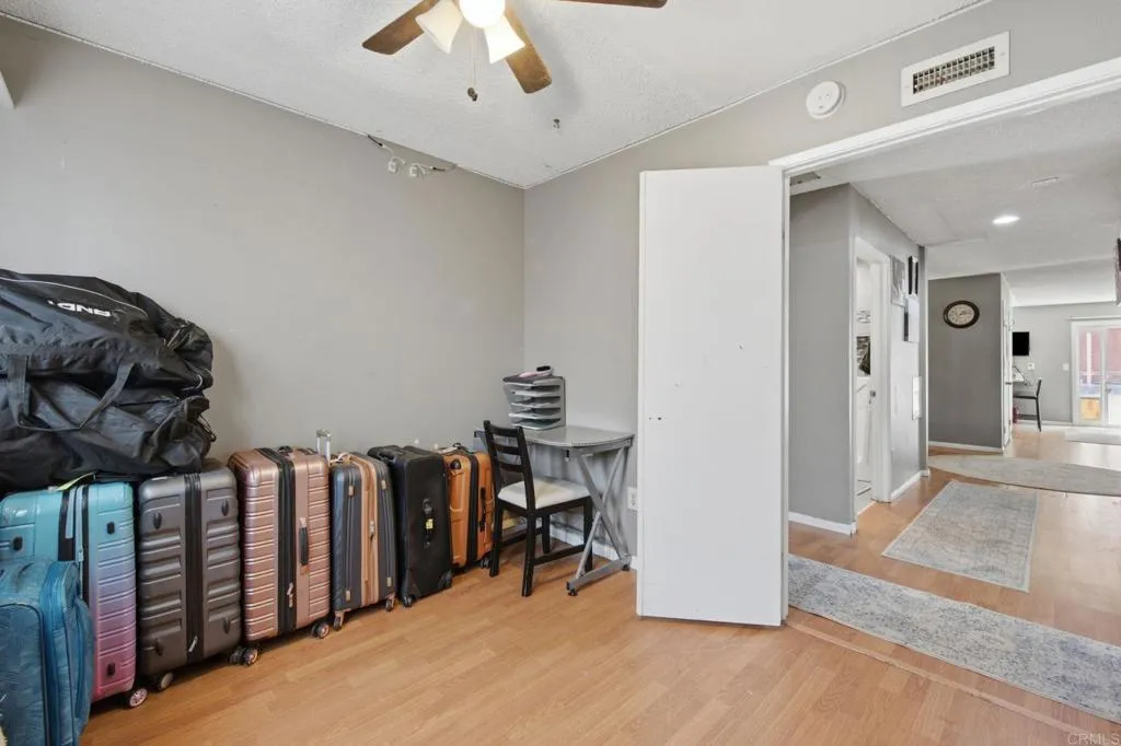 https://cdn.realtyfeed.com/cdn/127/306773048/015fdab3ea98cc7063611fd3a395993d.webp