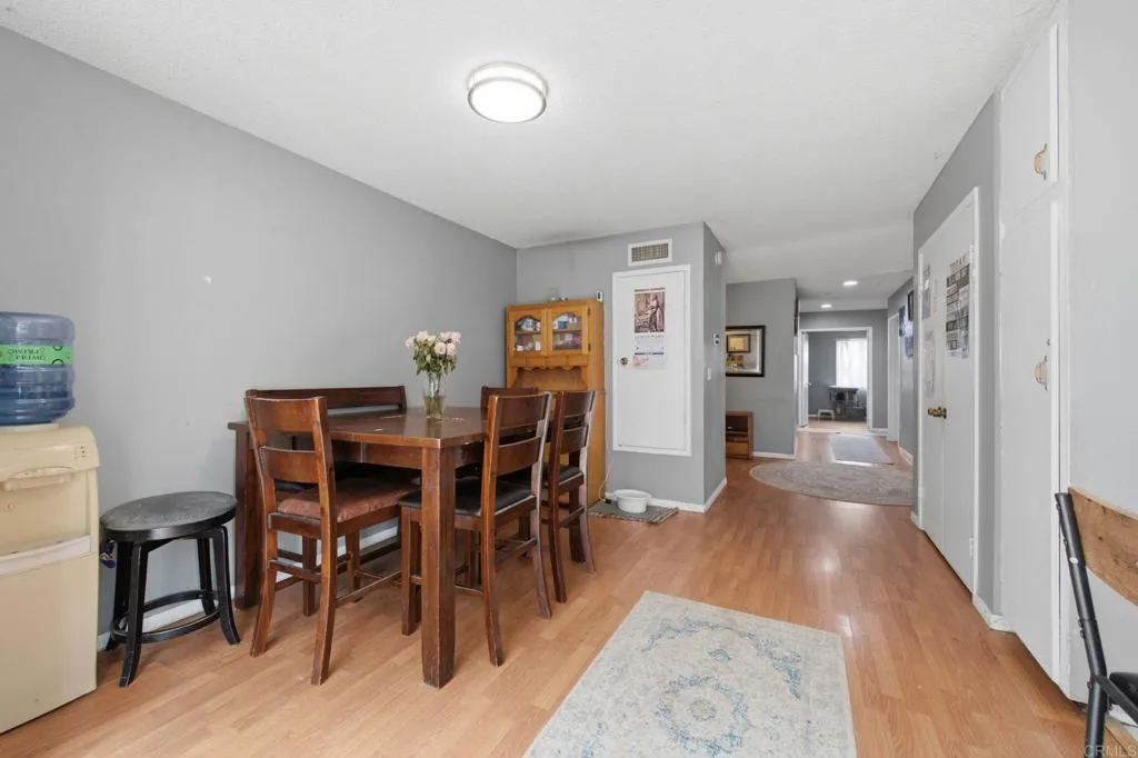 https://cdn.realtyfeed.com/cdn/127/306773048/a4bd7bdc1a220299131669bca8d7b3be.webp