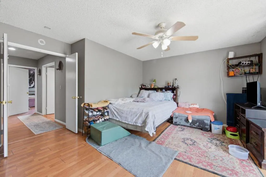 https://cdn.realtyfeed.com/cdn/127/306773048/e8eb34b9f8edd15e1d24c1c80c5fcb04.webp