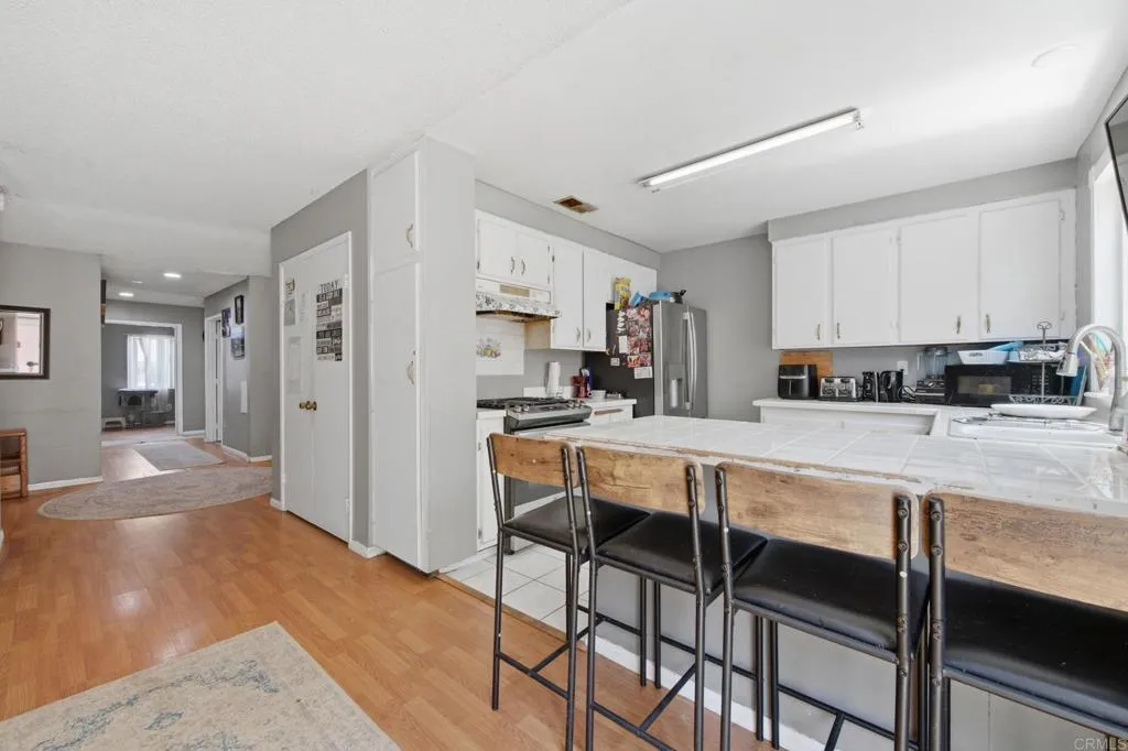 https://cdn.realtyfeed.com/cdn/127/306773048/e9616024c37537a9d93da5d0bfac7945.webp