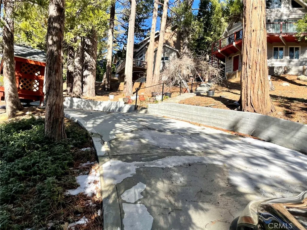 521 Grass Valley Road, Lake Arrowhead, CA 92352 - Photo 4 of 20, Lake Arrowhead, CA