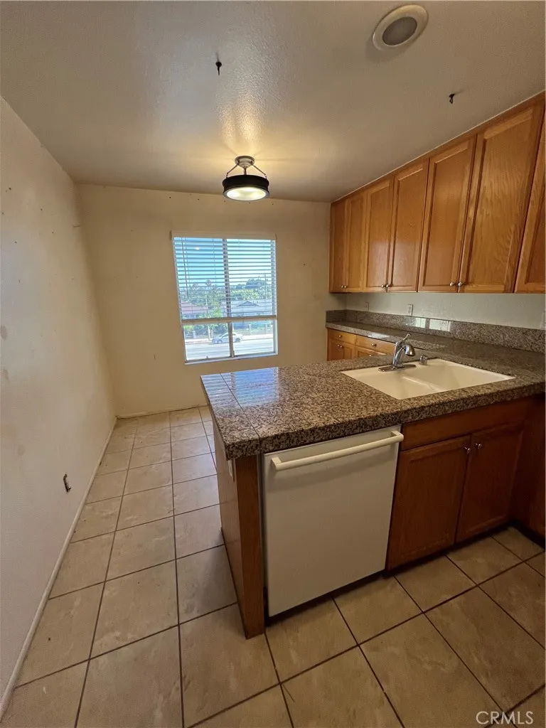 15794 Midwood Drive Unit 3, Granada Hills, CA 91344 - Photo 3 of 3, Granada Hills, CA