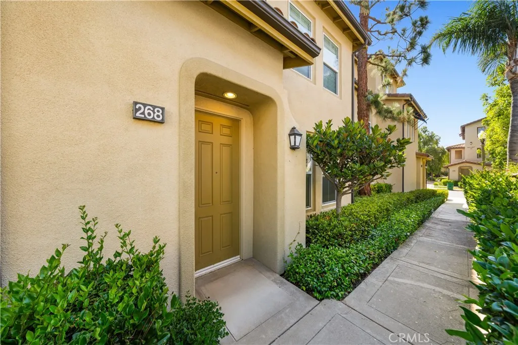 268 Lockford, Irvine, CA 92602 - Main photo, Irvine, CA