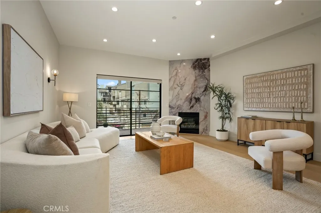 8788 Shoreham Unit 32, West Hollywood, CA 90069 - Main photo, West Hollywood, CA