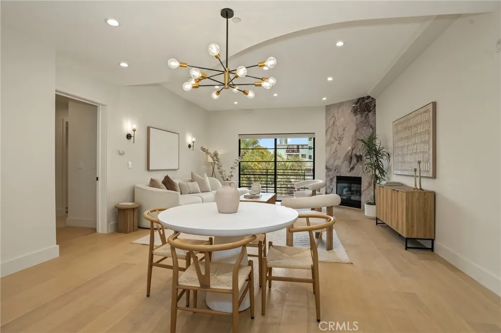 8788 Shoreham Unit 32, West Hollywood, CA 90069 - Photo 3 of 38, West Hollywood, CA