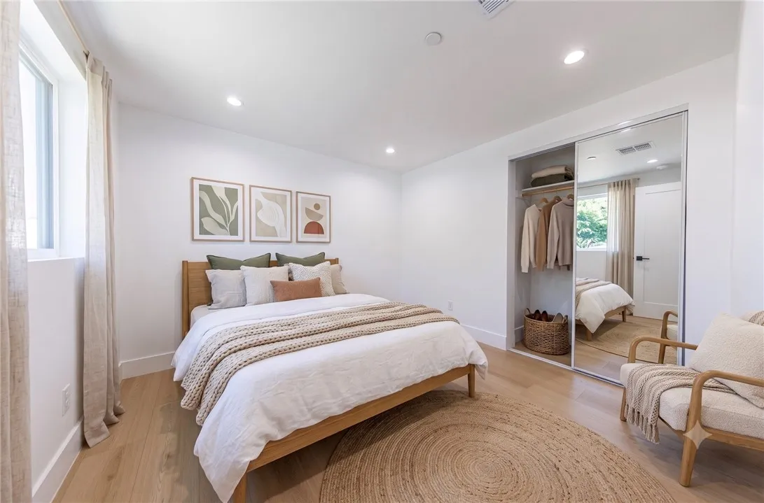 1332 Longwood Avenue Unit 3, Los Angeles, CA 90019 - Photo 4 of 23, Los Angeles, CA