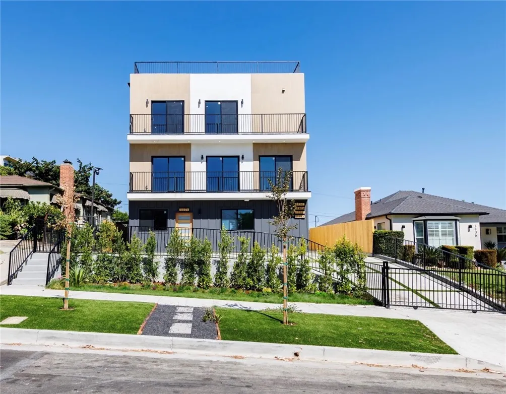 1332 Longwood Avenue Unit 3, Los Angeles, CA 90019 - Main photo, Los Angeles, CA