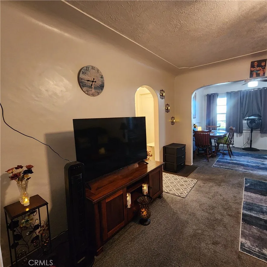 417 N O Street, Madera, CA 93637 - Photo 4 of 26, Madera, CA