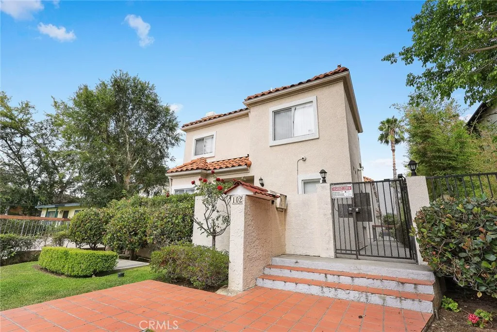 102 Harkness Avenue Unit G, Pasadena, CA 91106 - Photo 5 of 40, Pasadena, CA