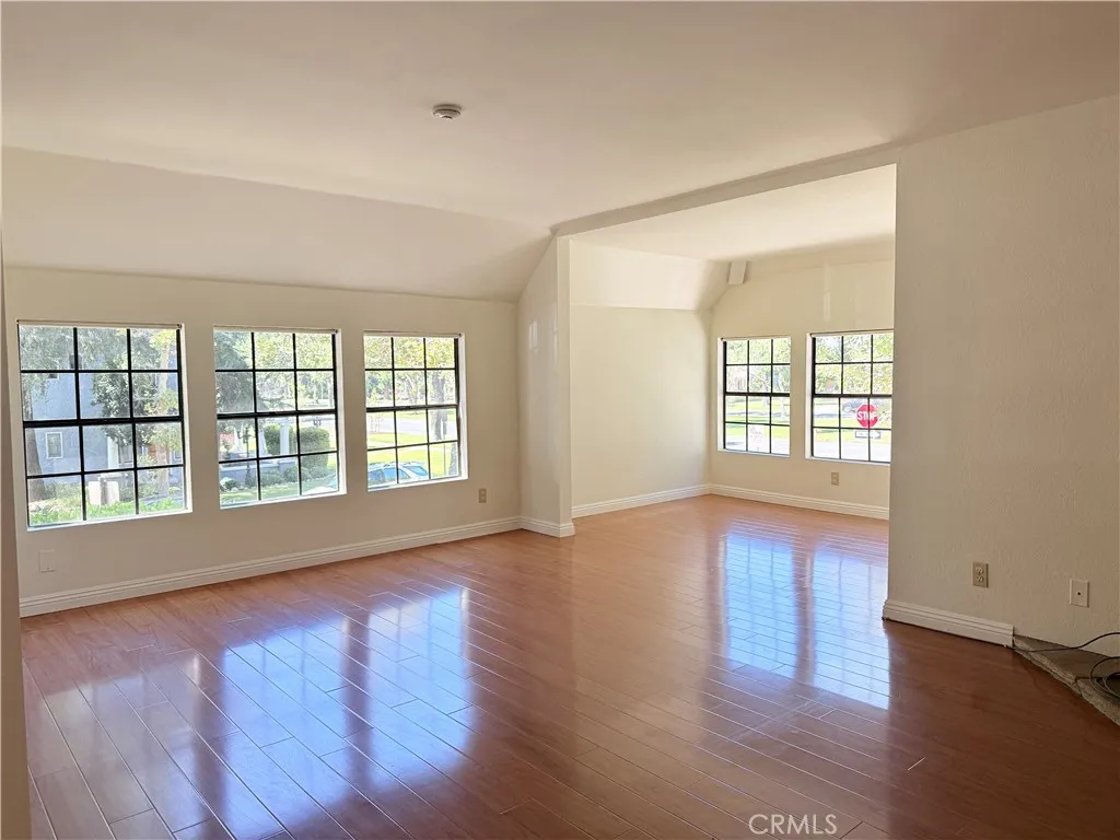 105 E Rosewood Court Unit 5, Ontario, CA 91764 - Photo 4 of 26, Ontario, CA